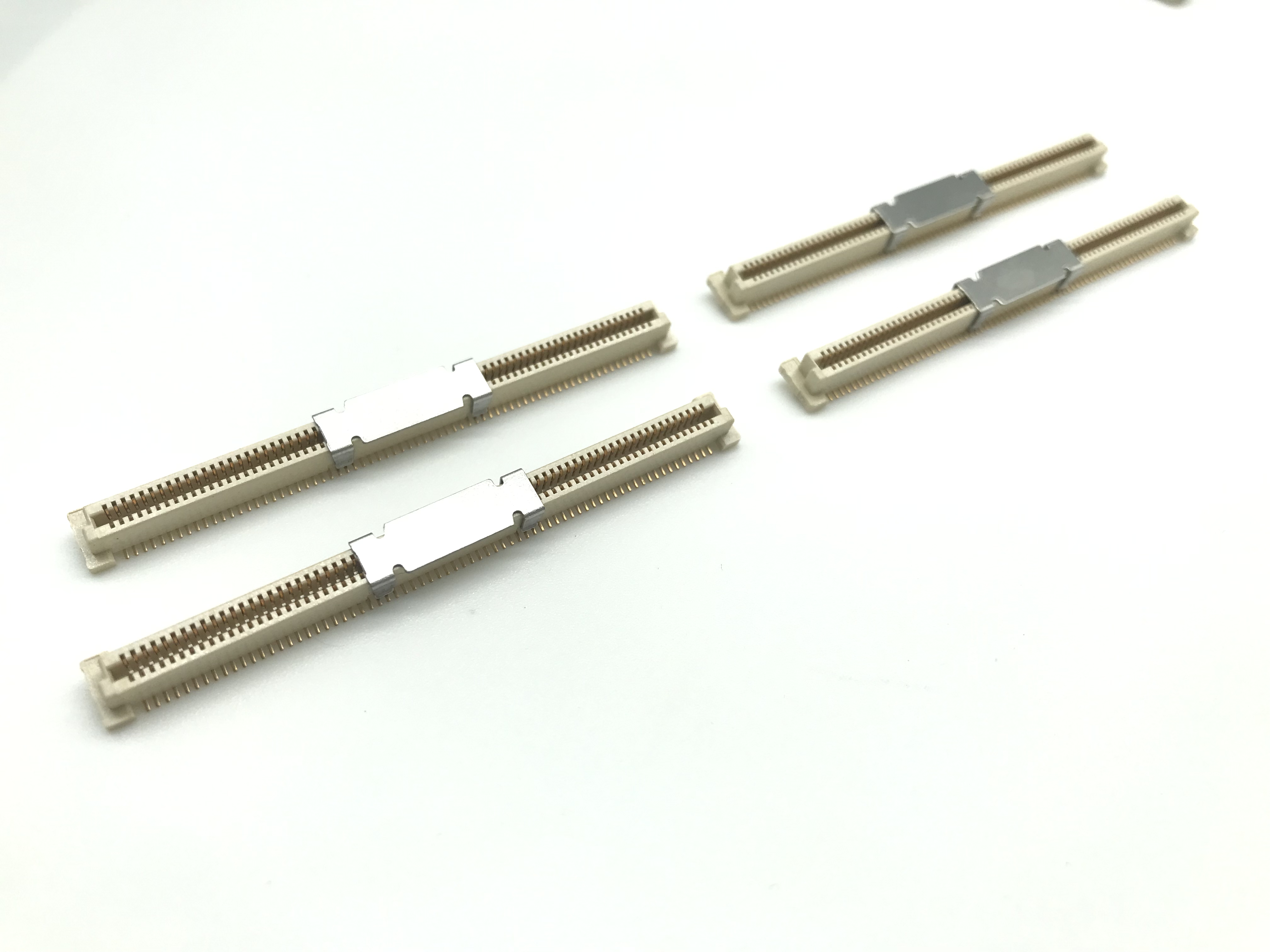 3710-F 板对板连接器 0.8mm 母座 带住带盖