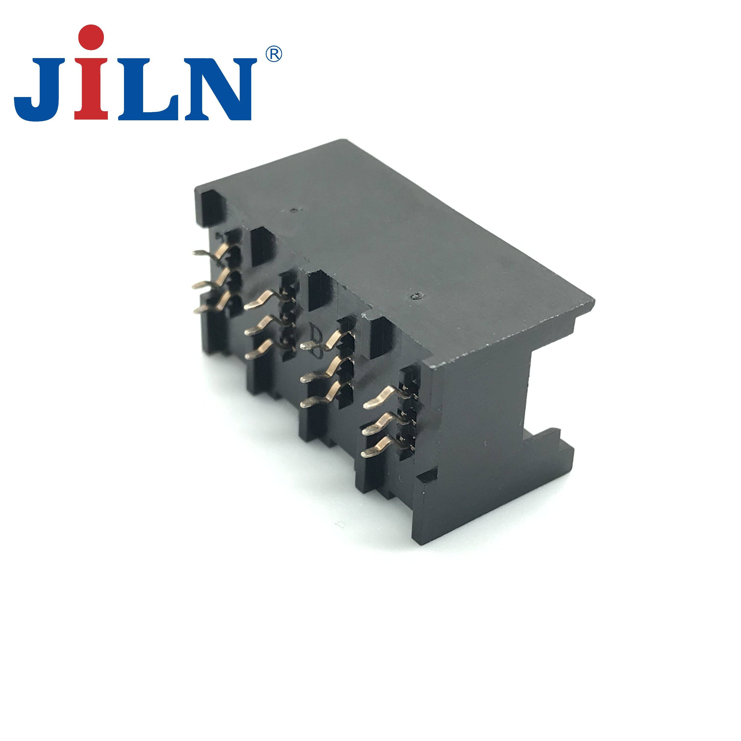 8310-F03G1AB01 四排三芯母座黑色