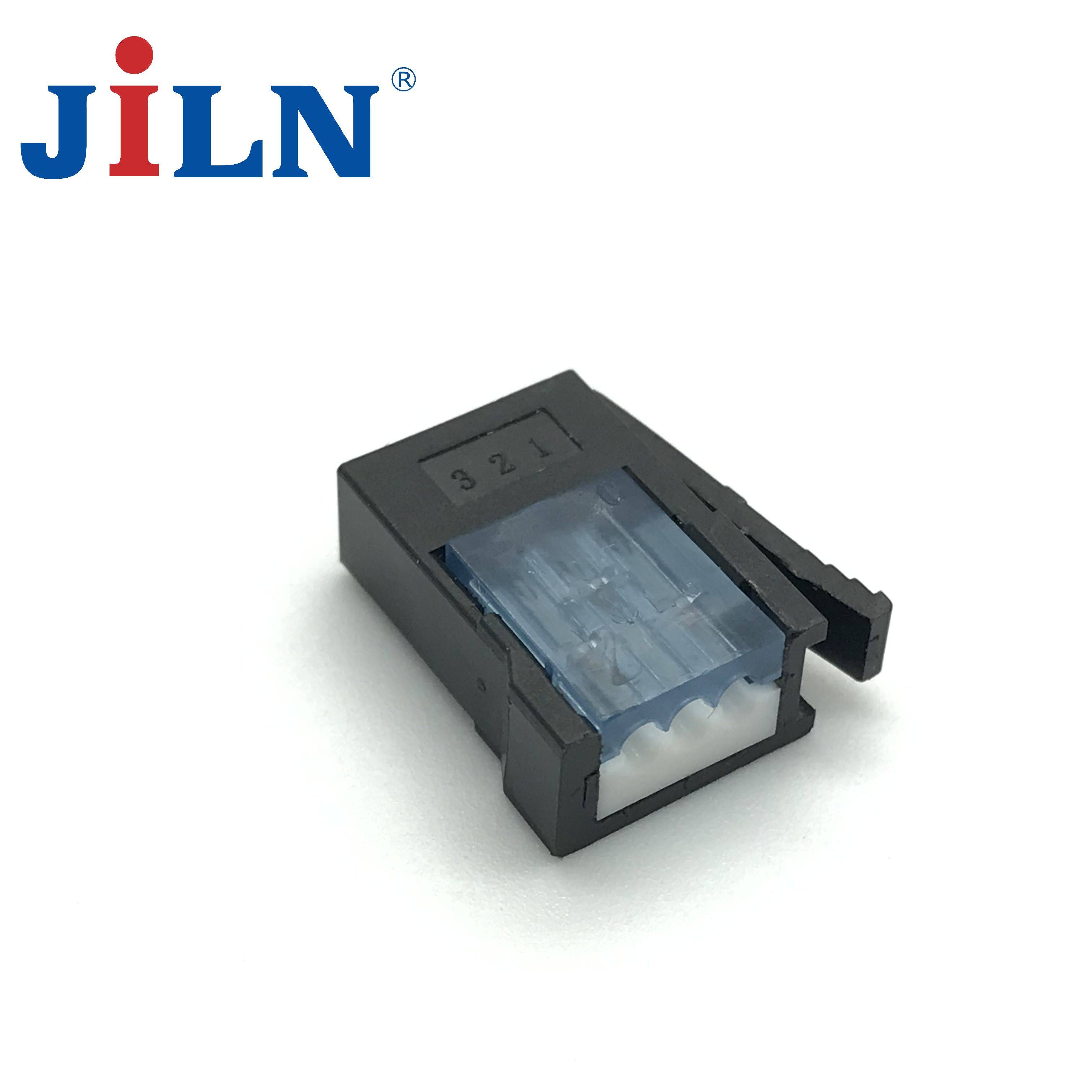 三芯公座(AWG20-22 φ1.2-1.6) 8310-M03G1AB03