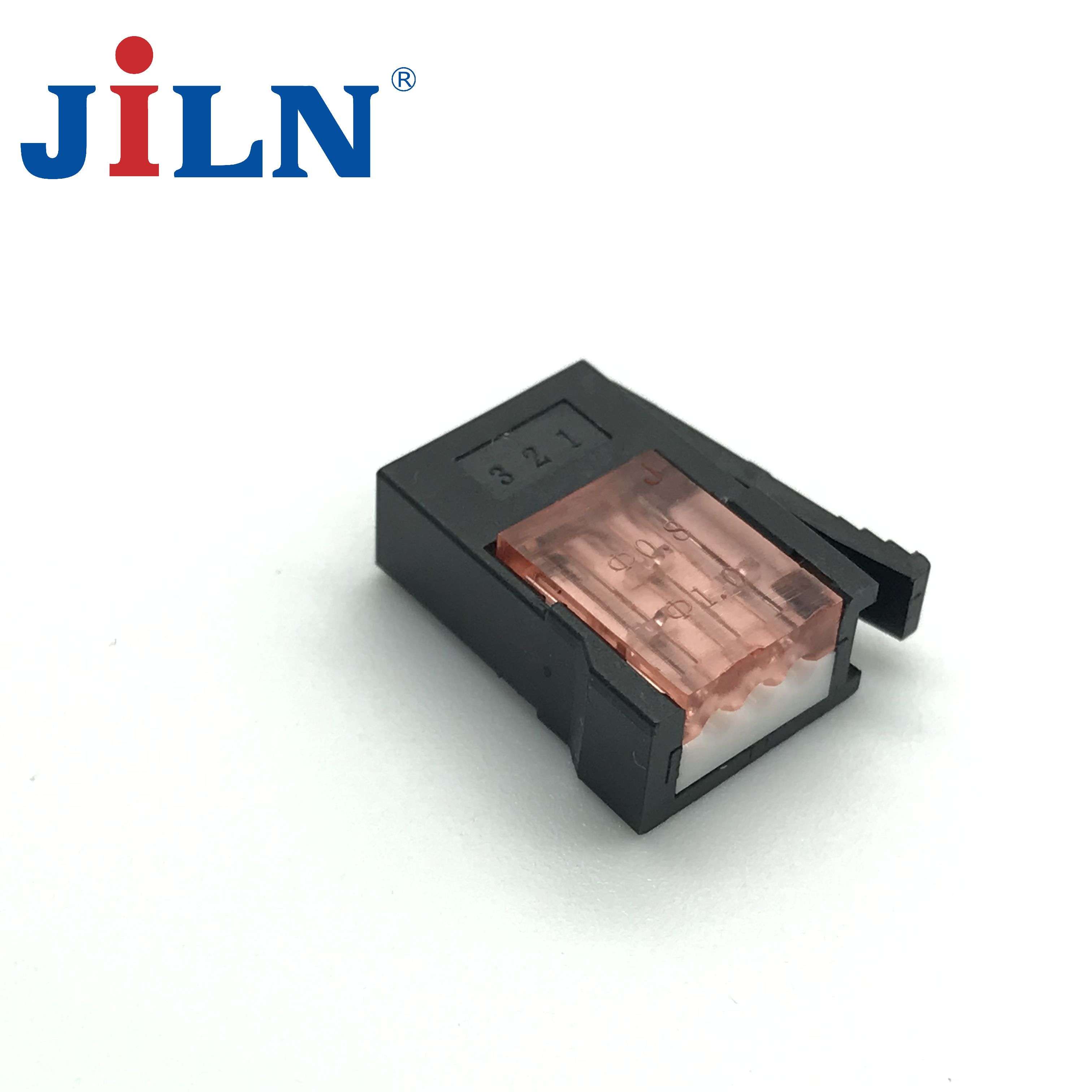 三芯公座(AWG20-22 φ1.2-1.6) 8310-M03G1AB03